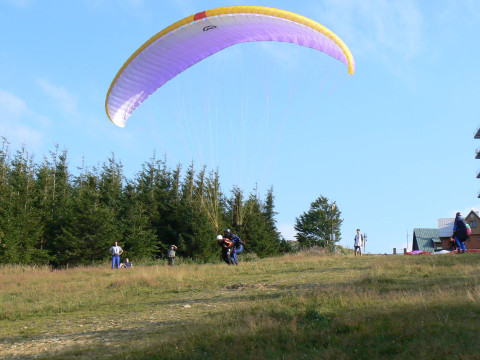 Tandemový paragliding - vzlet z kopce