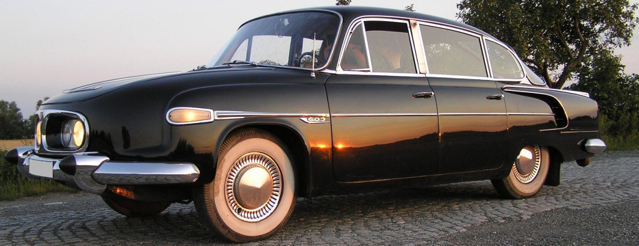 Tatra 603 z boku