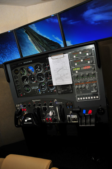 Simulátor Cessny 182RG - panel