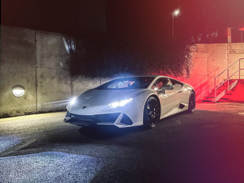 Lamborghini Huracán - noční foto