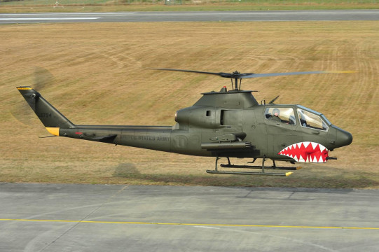AH-1 Cobra vzlet