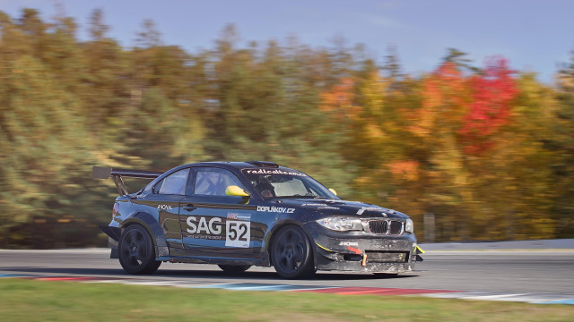 Závodní speciál BMW 130i
