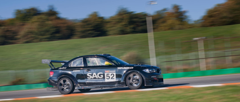 Závodní speciál BMW 130i