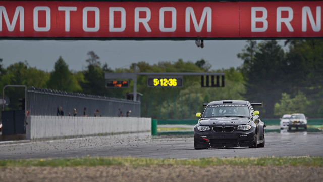 Závodní speciál BMW 130i