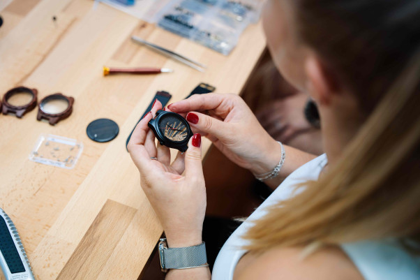 Workshop výroby dřevěných hodinek