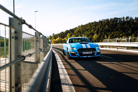 Ford Mustang V8 GT500