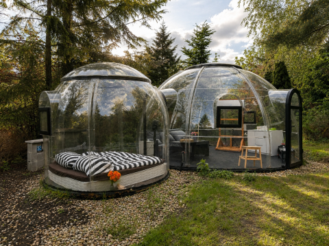 Noc v Bubble hotelu Skyhomes